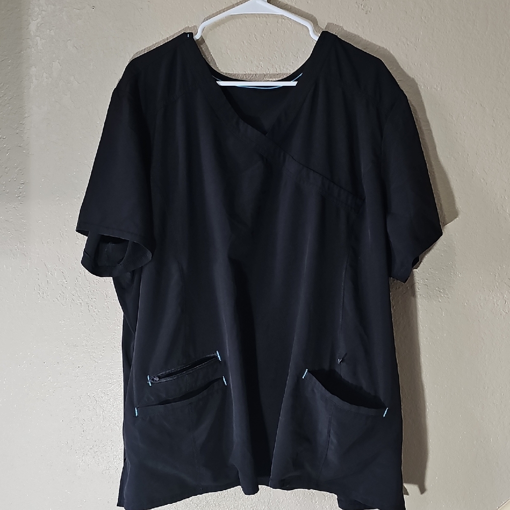 1i Scrubstar Black Short-Sleeve Medical Top with Pocket Accents